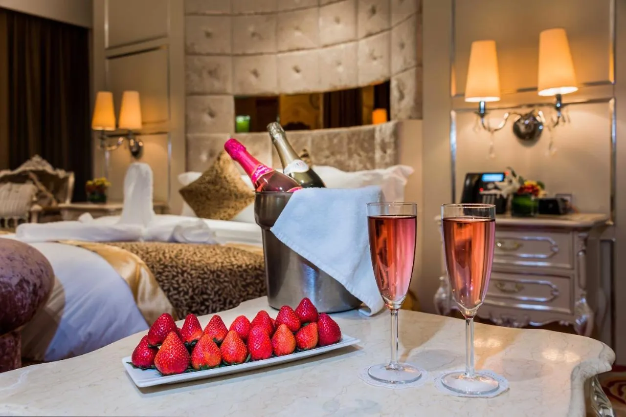 Boudl Al Tahlia Aparthotel Jeddah 4*,  Saudi Arabia